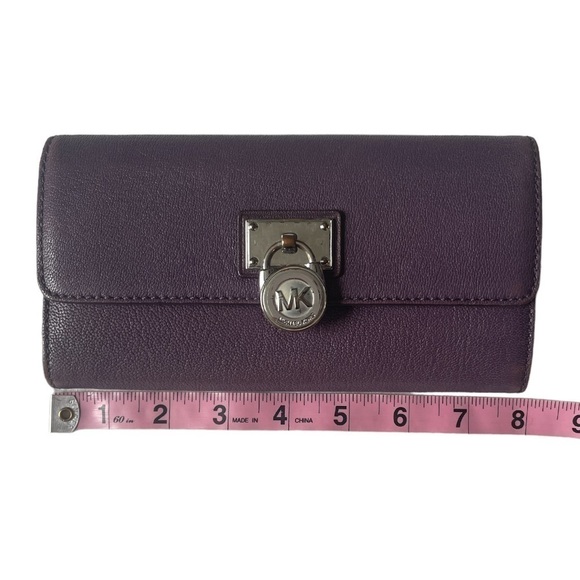 Michael Michael Kors Wallet - Picture 11 of 11